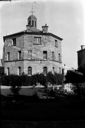 ROUND HOUSE CONVENT SCHOOL FORMALLY GOVERNORS HOUSE WITH CONVENT GARDEN